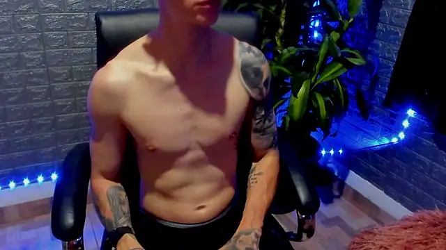 Snapshot of Dmtry6 chatting on February 2026 11:21:02 PM Dmtry6 online show from February 2026 11:21:02 PM