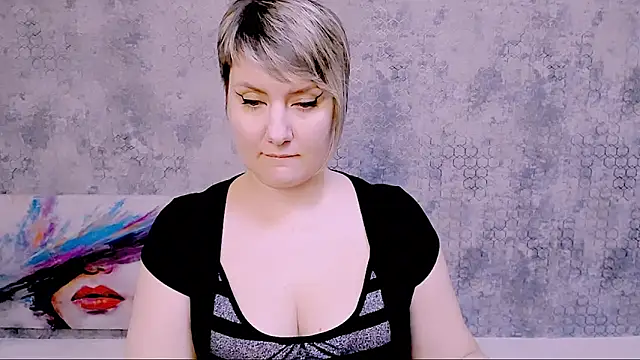 Djullia online show from January 2025 12:11:02 PM