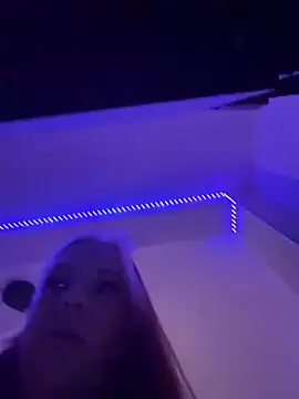 AnjaAmelia online show from February 2026 07:24:02 PM