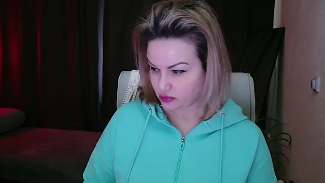 Snapshot of MishaMILF chatting on March 2025 09:14:01 AM MishaMILF online show from March 2025 09:14:01 AM