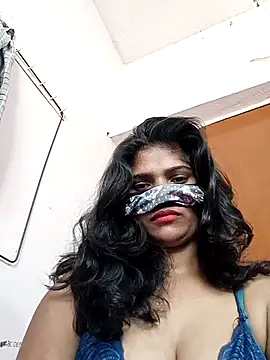 Shreya-Shetty09 online show from October 2025 04:37:02 AM