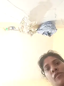Shreya-Shetty09 online show from May 2026 03:15:01 AM