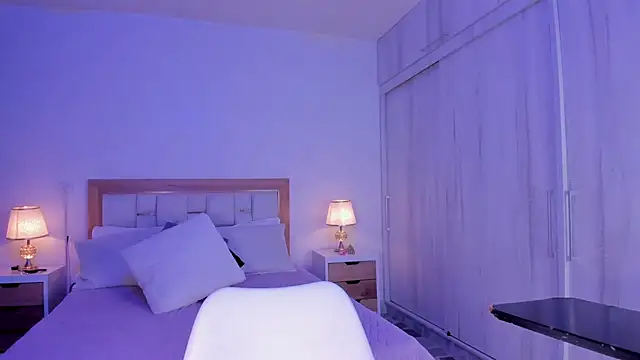 mia hank online show from February 2025 11:45:02 AM