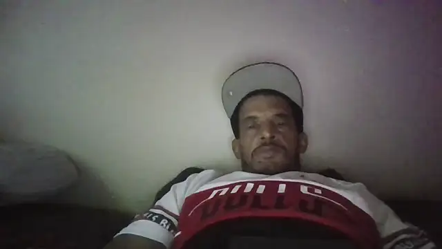 Snapshot of Fonzarelli chatting on September 2025 11:53:02 PM Fonzarelli online show from September 2025 11:53:02 PM