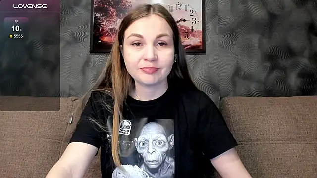 Snapshot of CassieMils chatting on February 2026 11:14:01 PM CassieMils online show from February 2026 11:14:01 PM