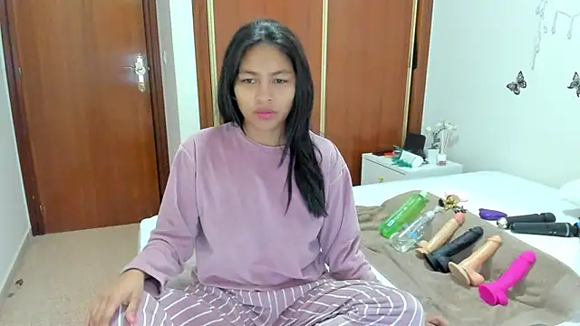 Snapshot of Honney_sugar19 chatting on December 2025 12:25:01 PM Honney sugar19 online show from December 2025 12:25:01 PM