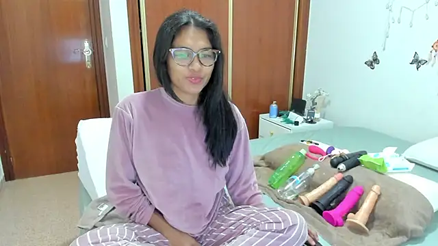 Snapshot of Honney_sugar19 chatting on December 2025 11:58:02 AM Honney sugar19 online show from December 2025 11:58:02 AM