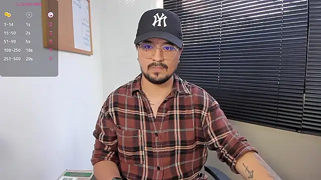 Snapshot of DaviidEvans_ chatting on December 2024 09:55:01 PM DaviidEvans online show from December 2024 09:55:01 PM