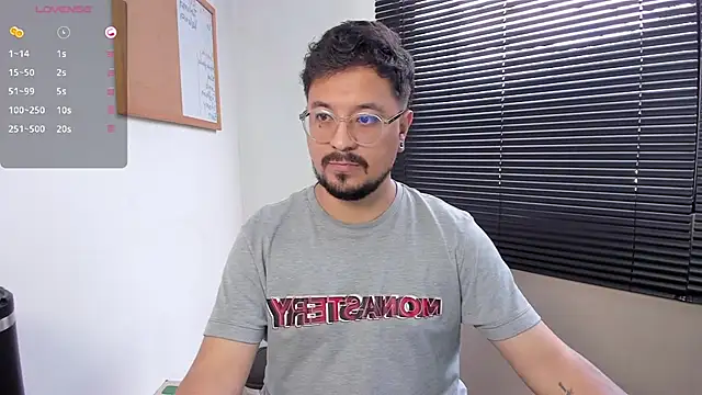 Snapshot of DaviidEvans_ chatting on December 2024 02:16:02 PM DaviidEvans online show from December 2024 02:16:02 PM