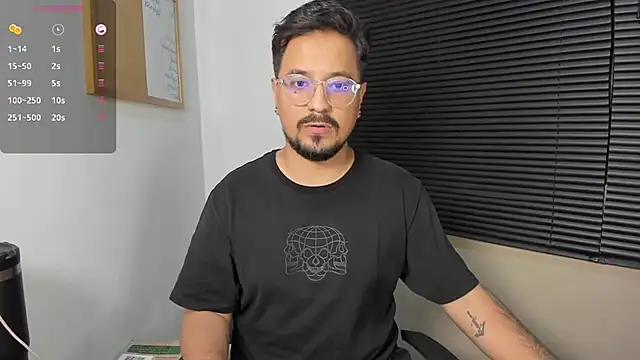 Snapshot of DaviidEvans_ chatting on December 2024 12:07:01 AM DaviidEvans online show from December 2024 12:07:01 AM