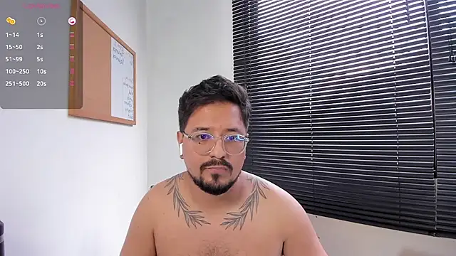 Snapshot of DaviidEvans_ chatting on December 2024 06:15:02 PM DaviidEvans online show from December 2024 06:15:02 PM