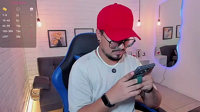 Snapshot of DaviidEvans_ chatting on September 2025 05:02:01 PM DaviidEvans online show from September 2025 05:02:01 PM