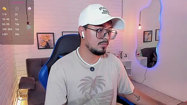 Snapshot of DaviidEvans_ chatting on September 2025 02:27:02 PM DaviidEvans online show from September 2025 02:27:02 PM