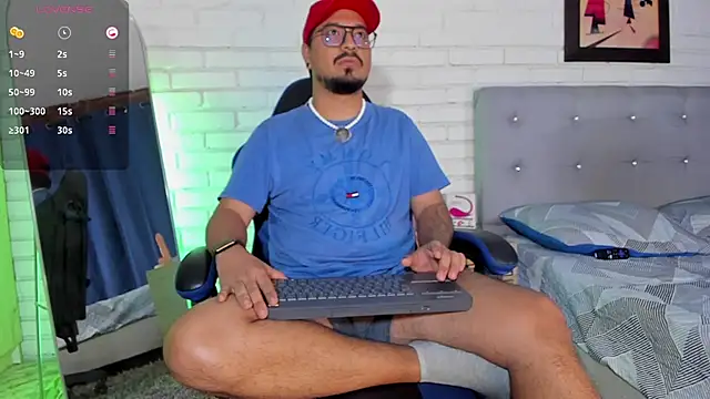 Snapshot of DaviidEvans_ chatting on September 2025 10:17:01 AM DaviidEvans online show from September 2025 10:17:01 AM