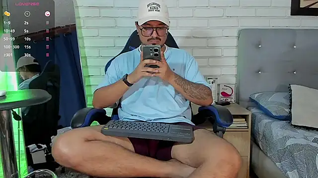 Snapshot of DaviidEvans_ chatting on September 2025 11:20:02 PM DaviidEvans online show from September 2025 11:20:02 PM