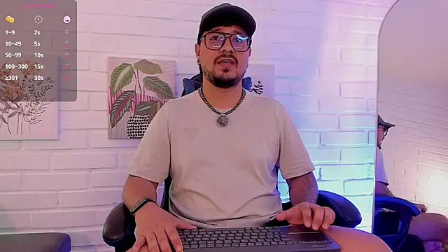 Snapshot of DaviidEvans_ chatting on January 2026 04:05:02 AM DaviidEvans online show from January 2026 04:05:02 AM