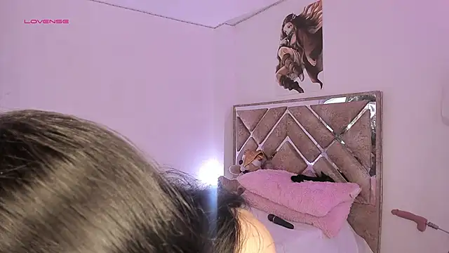 Snapshot of GoddessLinda04 chatting on December 2024 10:36:01 PM GoddessLinda04 online show from December 2024 10:36:01 PM