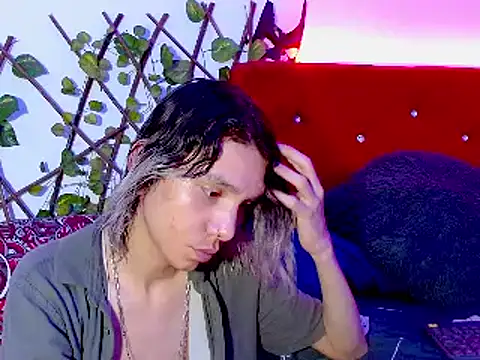 LAICK 01 online show from December 2024 09:01:01 PM