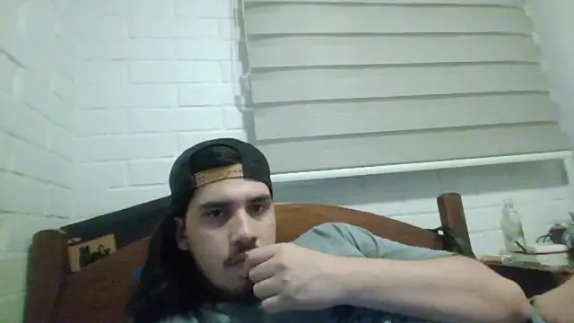 Snapshot of hung_weeb chatting on January 2025 03:23:01 AM hung weeb online show from January 2025 03:23:01 AM