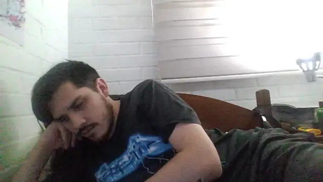 Snapshot of hung_weeb chatting on March 2025 03:55:02 AM hung weeb online show from March 2025 03:55:02 AM