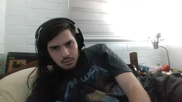 Snapshot of hung_weeb chatting on March 2025 02:43:02 AM hung weeb online show from March 2025 02:43:02 AM