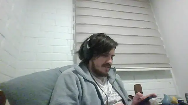 hung weeb online show from May 2026 03:57:01 AM