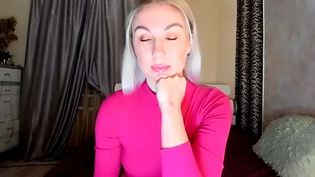 Snapshot of _SABOTAGE_ chatting on January 2025 12:43:02 AM SABOTAGE online show from January 2025 12:43:02 AM