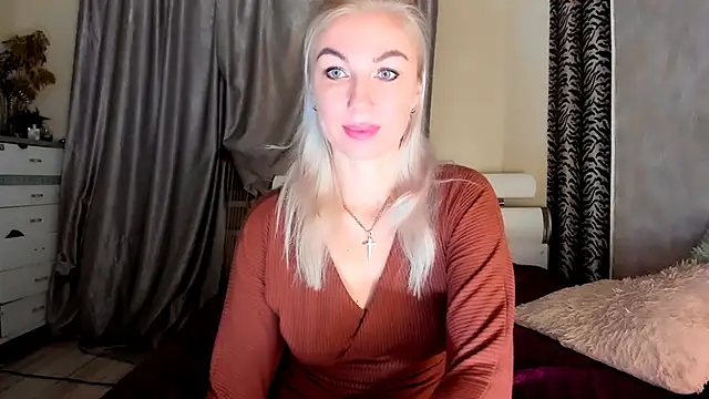 Snapshot of _SABOTAGE_ chatting on January 2025 02:06:01 AM SABOTAGE online show from January 2025 02:06:01 AM