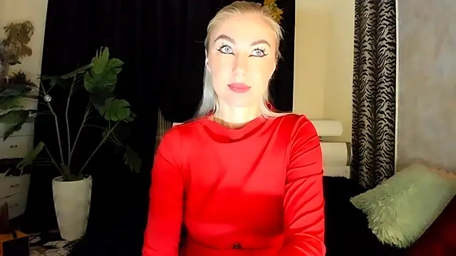 Snapshot of _SABOTAGE_ chatting on December 2025 01:55:02 AM SABOTAGE online show from December 2025 01:55:02 AM