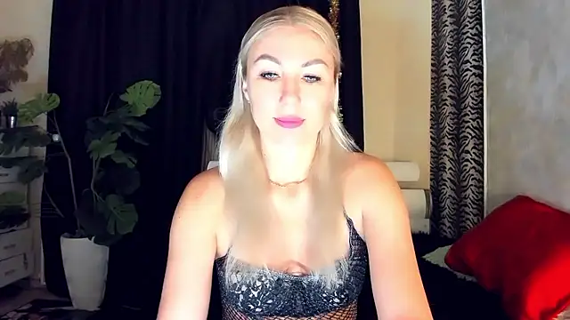 Snapshot of _SABOTAGE_ chatting on January 2026 01:11:02 AM SABOTAGE online show from January 2026 01:11:02 AM