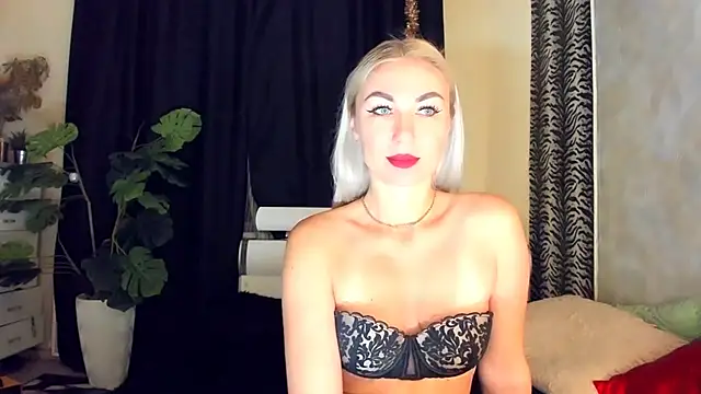 Snapshot of _SABOTAGE_ chatting on January 2026 01:10:02 AM SABOTAGE online show from January 2026 01:10:02 AM