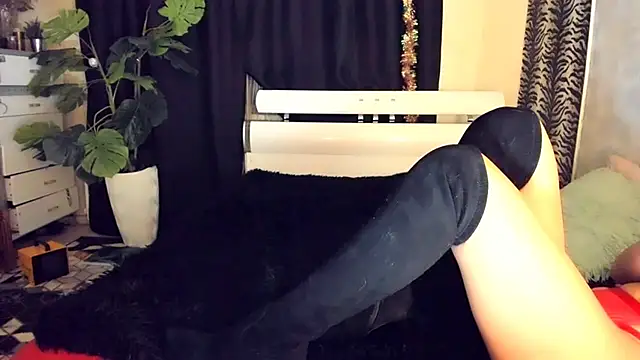 Snapshot of _SABOTAGE_ chatting on January 2026 12:58:02 AM SABOTAGE online show from January 2026 12:58:02 AM