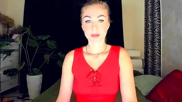 Snapshot of _SABOTAGE_ chatting on March 2026 01:02:01 AM SABOTAGE online show from March 2026 01:02:01 AM