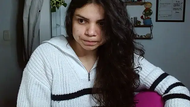 Nikkykora15 online show from September 2025 12:36:02 AM