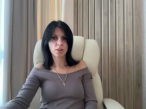 InjaAtHome online show from September 2025 05:42:01 AM