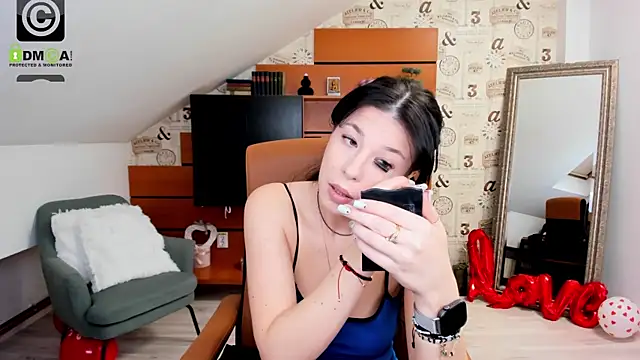 Snapshot of EmillyTaylor chatting on March 2025 04:27:02 AM EmillyTaylor online show from March 2025 04:27:02 AM