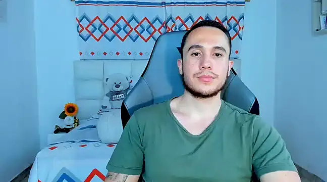 Snapshot of juan__jimenez chatting on December 2024 12:23:01 AM juan jimenez online show from December 2024 12:23:01 AM