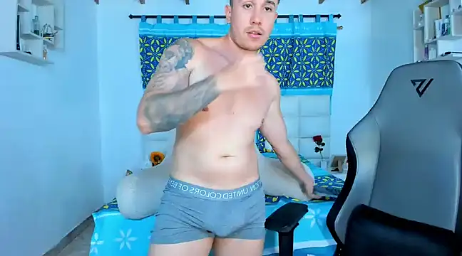 Snapshot of juan__jimenez chatting on January 2025 10:17:01 PM juan jimenez online show from January 2025 10:17:01 PM