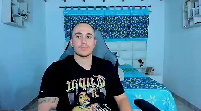 Snapshot of juan__jimenez chatting on January 2025 04:13:01 AM juan jimenez online show from January 2025 04:13:01 AM