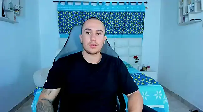 Snapshot of juan__jimenez chatting on January 2025 03:17:01 AM juan jimenez online show from January 2025 03:17:01 AM