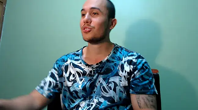 Snapshot of juan__jimenez chatting on February 2025 07:45:02 AM juan jimenez online show from February 2025 07:45:02 AM