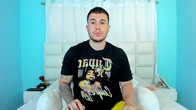 Snapshot of juan__jimenez chatting on September 2025 08:01:02 PM juan jimenez online show from September 2025 08:01:02 PM