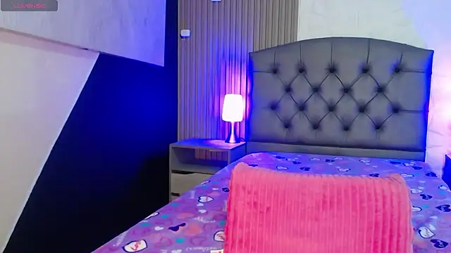 Snapshot of cheryl_hs chatting on January 2025 03:00:01 AM cheryl hs online show from January 2025 03:00:01 AM