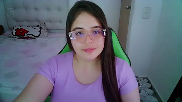 Snapshot of _alicia_z chatting on December 2024 11:39:01 PM alicia z online show from December 2024 11:39:01 PM