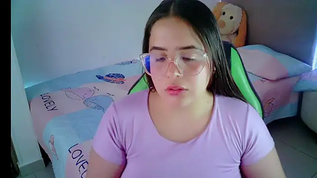 Snapshot of _alicia_z chatting on January 2025 08:19:02 PM alicia z online show from January 2025 08:19:02 PM