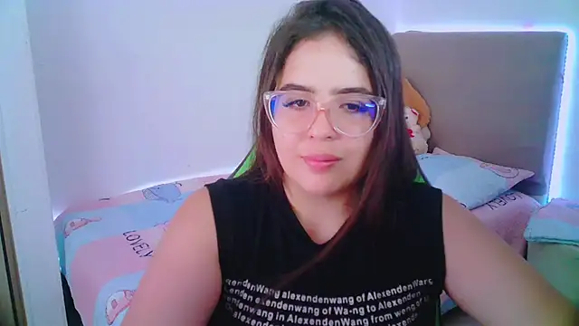 Snapshot of _alicia_z chatting on January 2025 05:58:02 PM alicia z online show from January 2025 05:58:02 PM