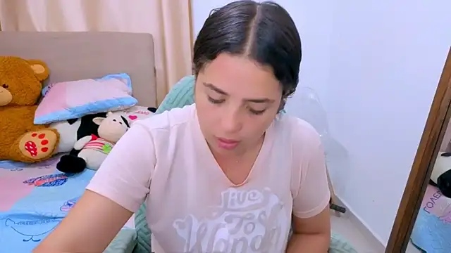 Snapshot of _alicia_z chatting on February 2026 04:39:02 AM alicia z online show from February 2026 04:39:02 AM