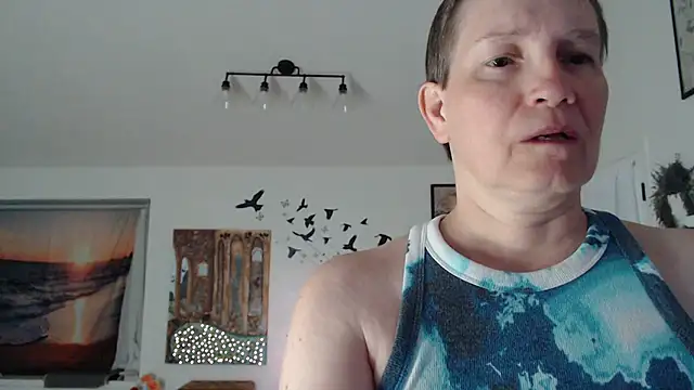 AuroraWillows online show from November 2025 11:38:02 AM