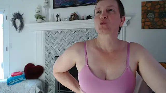 AuroraWillows online show from May 2026 02:35:01 PM