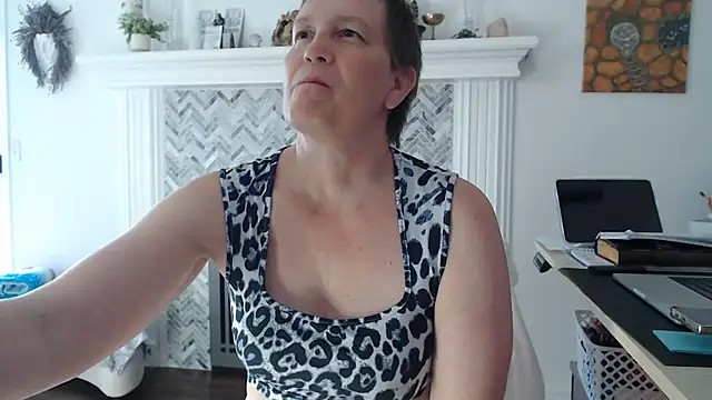 AuroraWillows online show from July 2026 05:41:01 PM
